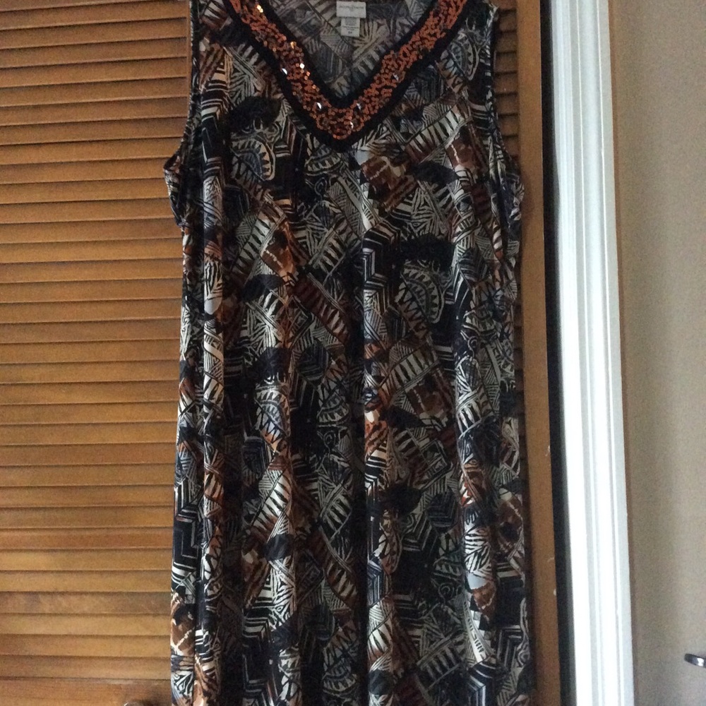 Dress - Picture 2 of 2